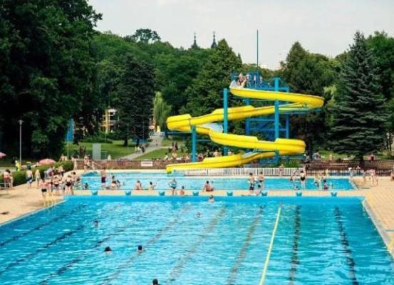 Apartman Aromasalon Trebic Bagian luar foto