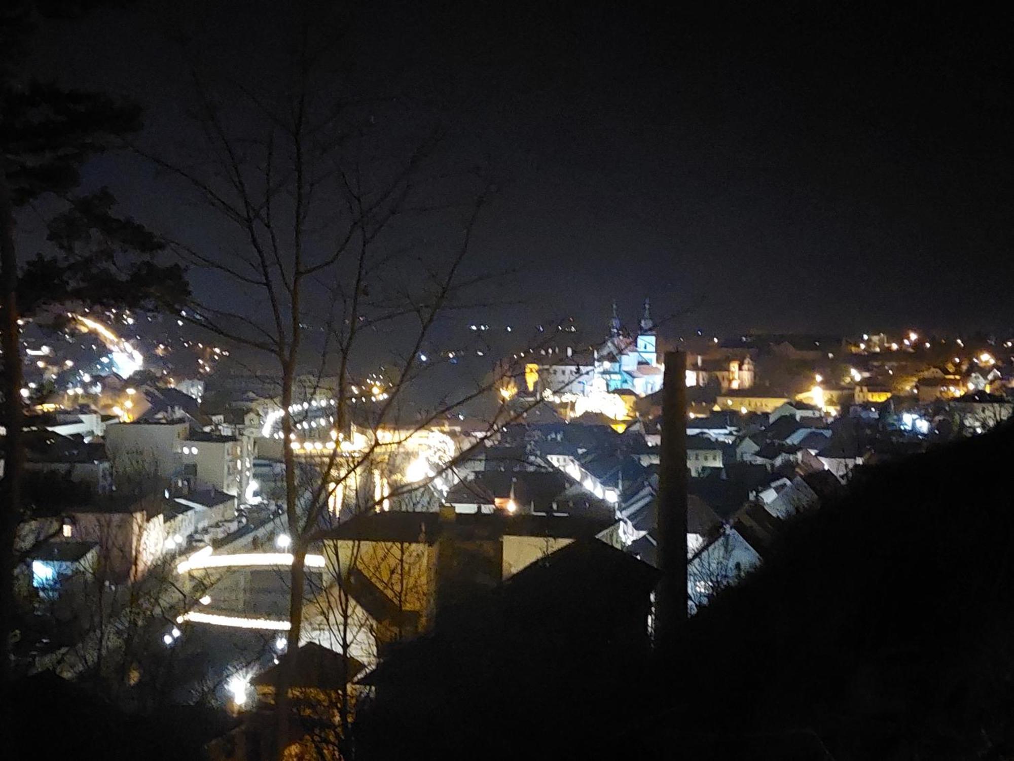 Apartman Aromasalon Trebic Bagian luar foto