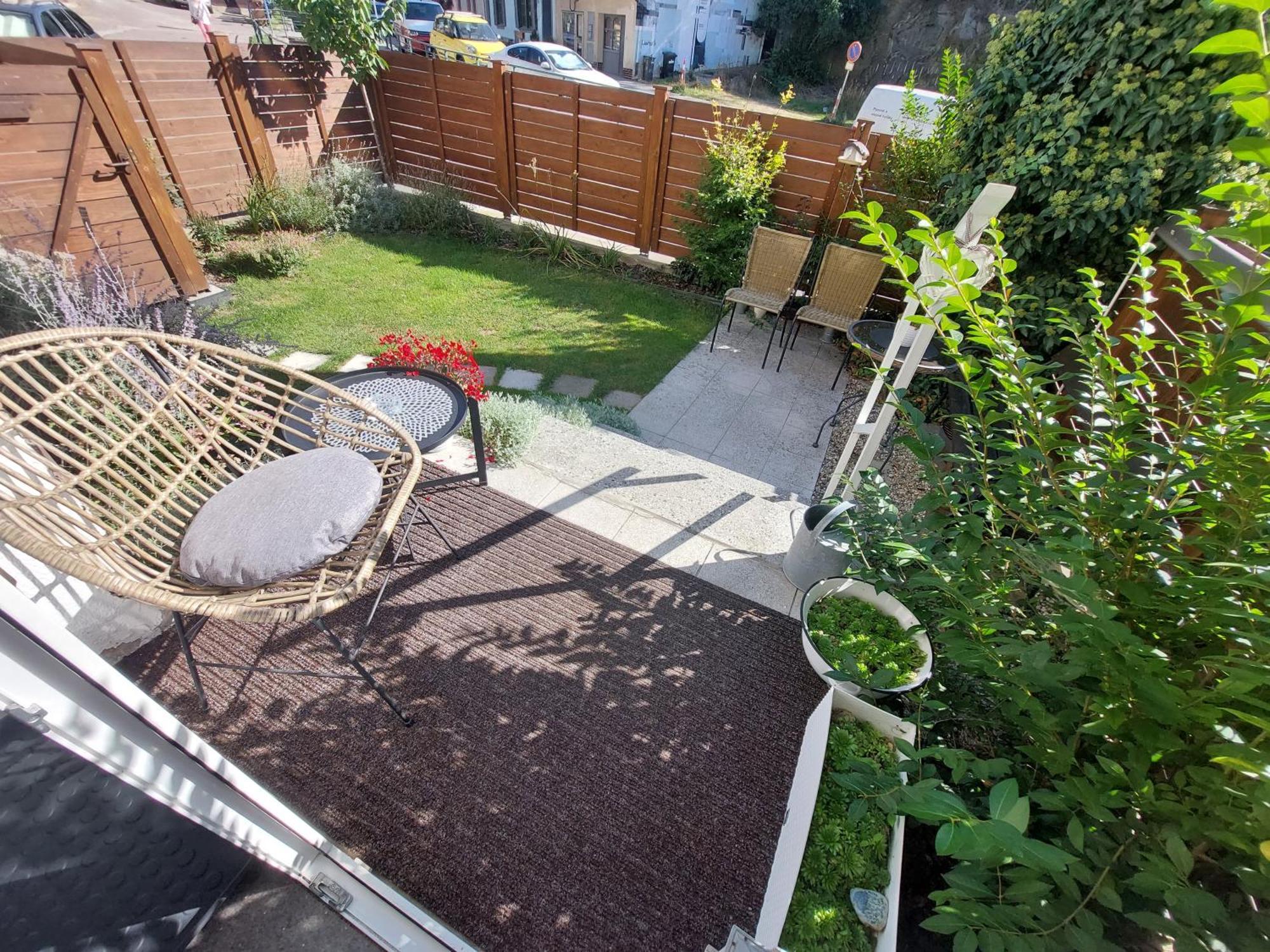 Apartman Aromasalon Trebic Bagian luar foto